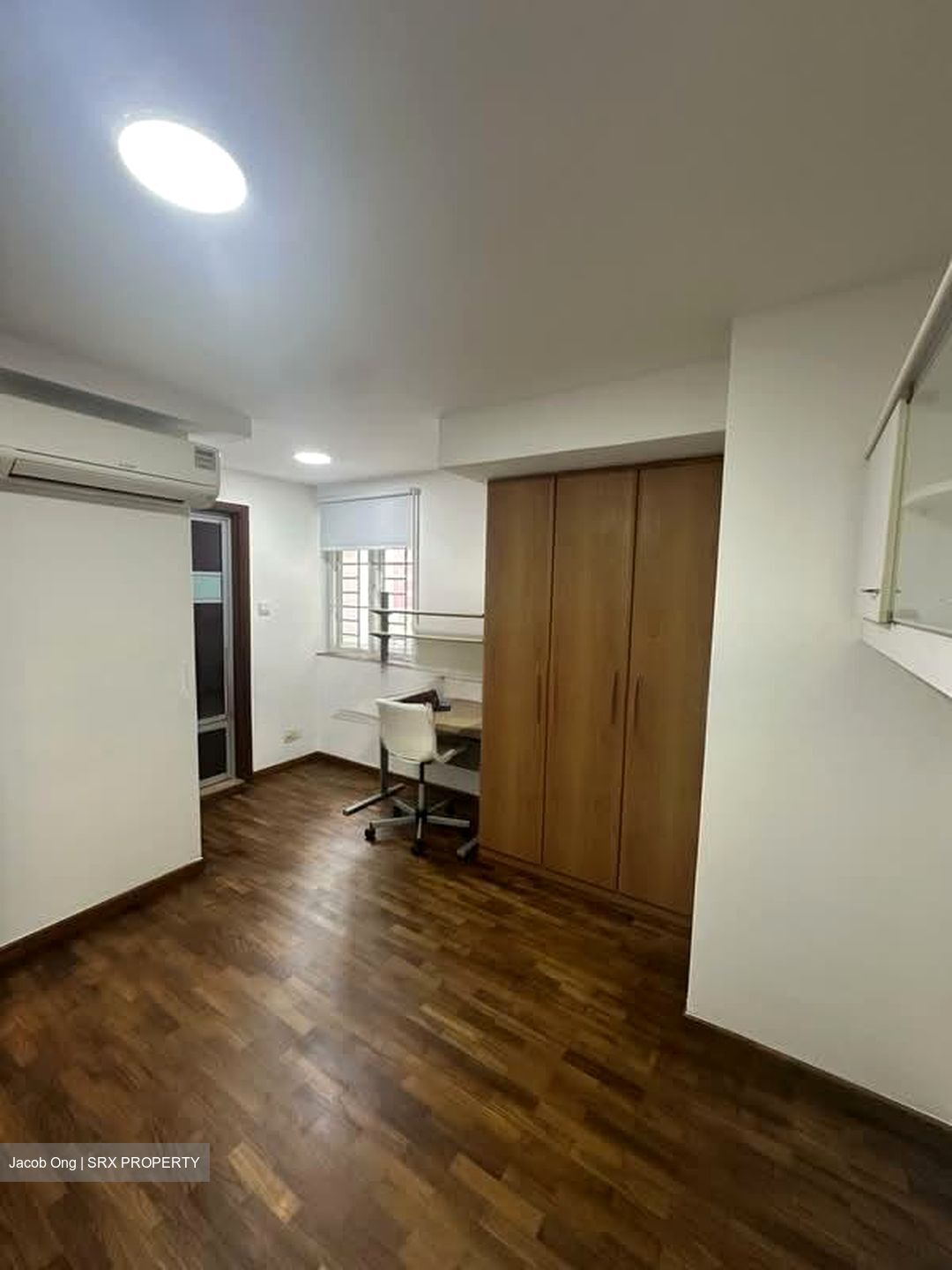 Evergreen Park (D19), Apartment #571546961